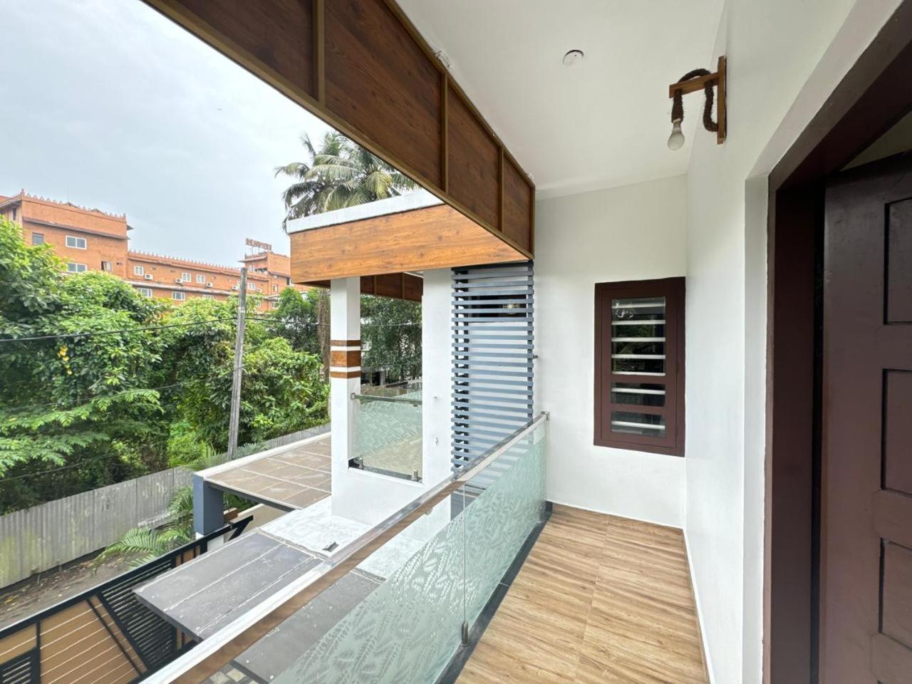 Venice Rosedale Alappuzha Exterior photo